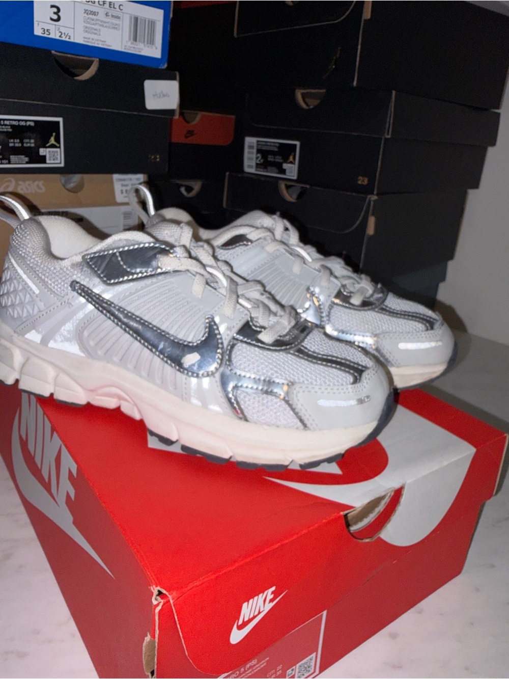 Nike Kids White and Silver Reflective Mesh Sneakers